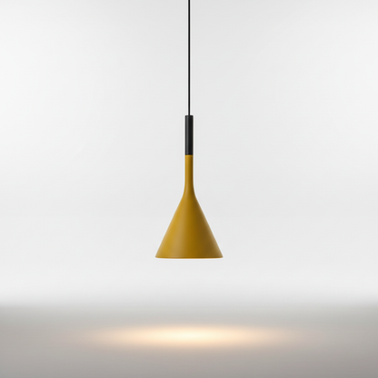 Dreieckige Metall Hängeleuchte - Triluxen